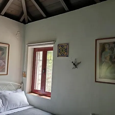 Mojo Art House